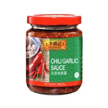Chili Garlic Sauce    LEE KUM KEE   368gr